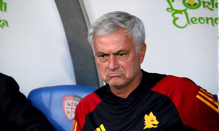 Mourinho tira in mezzo la Juve. E su Dybala: 'Non sarebbe qui se...'