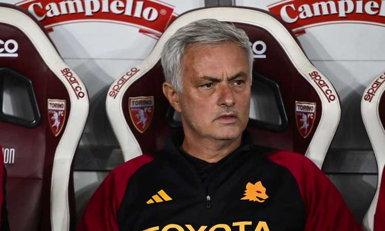 Roma, Mourinho esonerato? C'è l'ex Juve pronto a sostituirlo