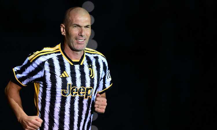 Zidane fa sognare i tifosi della Juventus: 'Lo vorrei sempre', 'Ci ha aspettati fino adesso, è il momento'