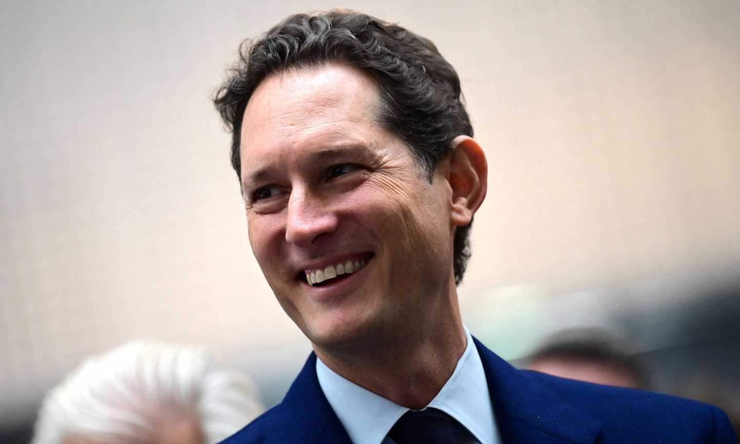 Primaonline - John Elkann lascia la presidenza del Gruppo GEDI, al suo posto subentra Scanavino