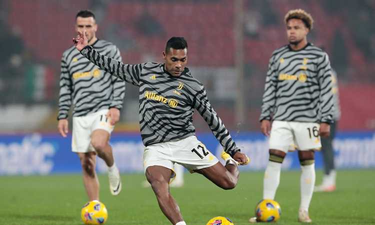 Alex Sandro saluta la Juventus, l'omaggio del club dopo la gara col Monza