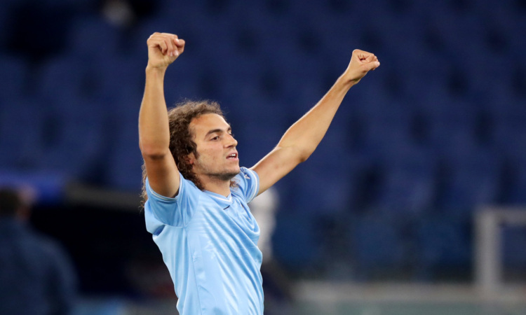 I convocati della Lazio contro la Juventus: la decisione di Baroni su Guendouzi, la lista completa