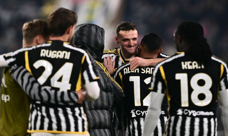 Frosinone-Juve, Gatti sotto la curva da ex. Cosa é successo VIDEO