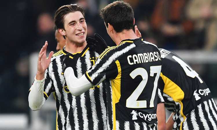 Juve-Frosinone, la MOVIOLA dei giornali: Locatelli rischia, rigore netto su Miretti 