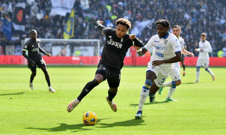 Juventus-Frosinone,  Mckennie esce per infortunio: le sue condizoni 