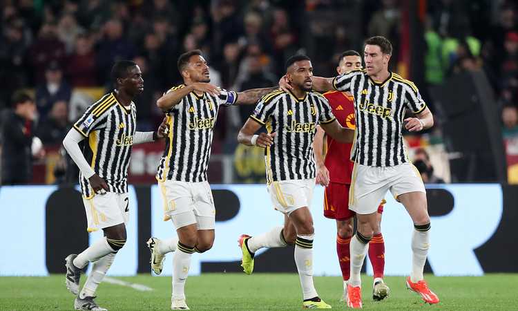 Roma-Juventus 1-1, PAGELLE: Chiesa fa tutto e di più, Szczesny para anche la beffa 