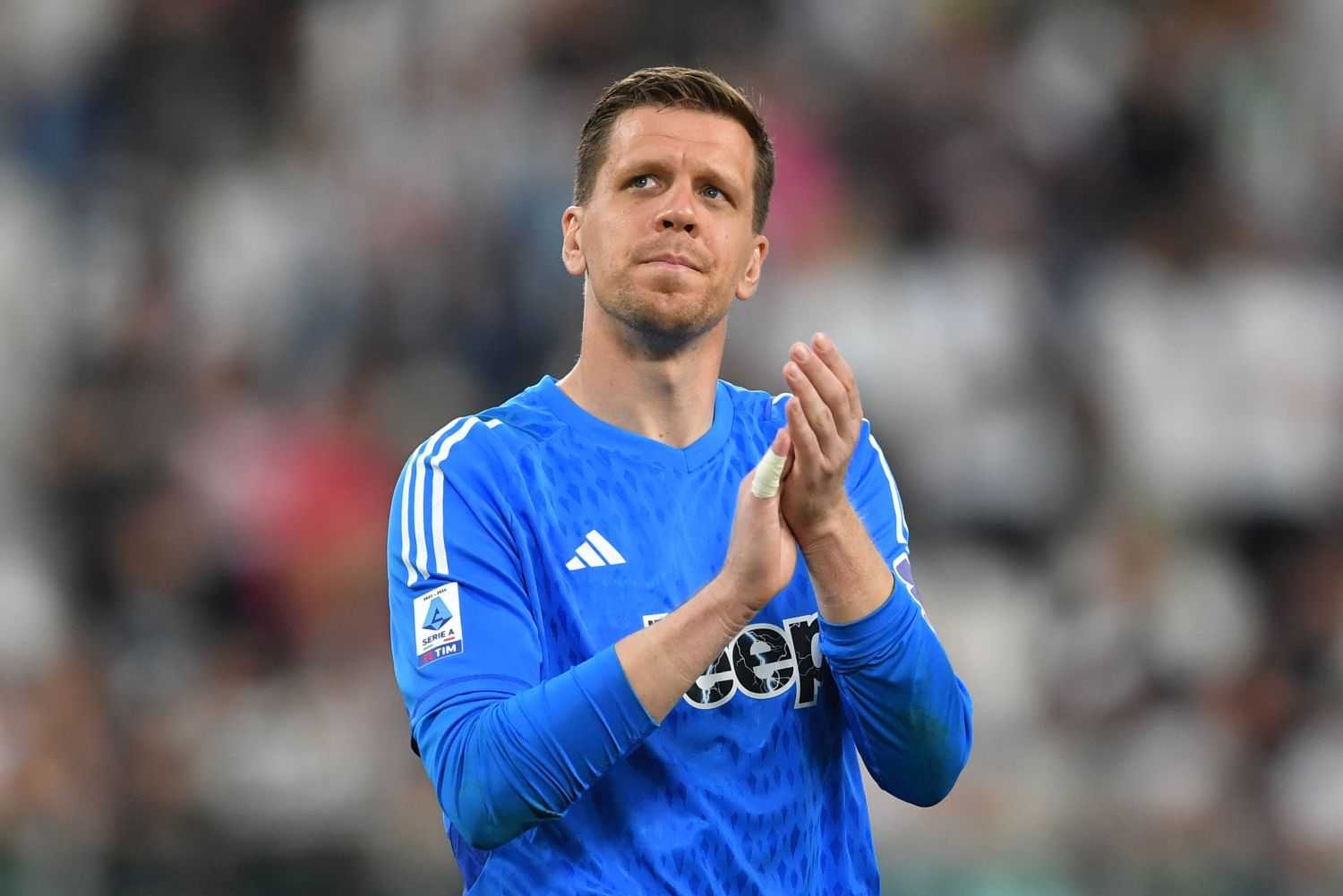 Juventus-Napoli, Szczesny saluta lo Stadium, l'ingresso di Conte, tutti i retroscena: VIDEO