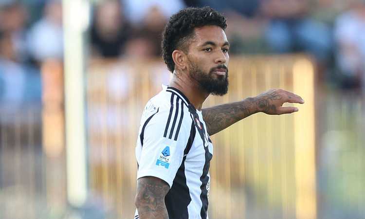 Juventus, tocca a Douglas Luiz. Thiago Motta gli cuce un ruolo diverso, e l'ha caricato così...