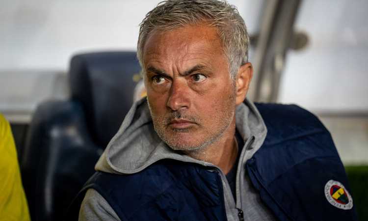 Mourinho scatenato: che stoccata!