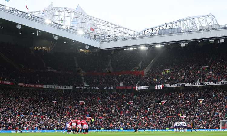 Incubo Manchester United: Old Trafford invaso dai topi