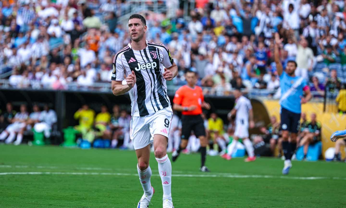 Juventus, il retroscena su Vlahovic: 'ha comunicato la decisione ai compagni'
